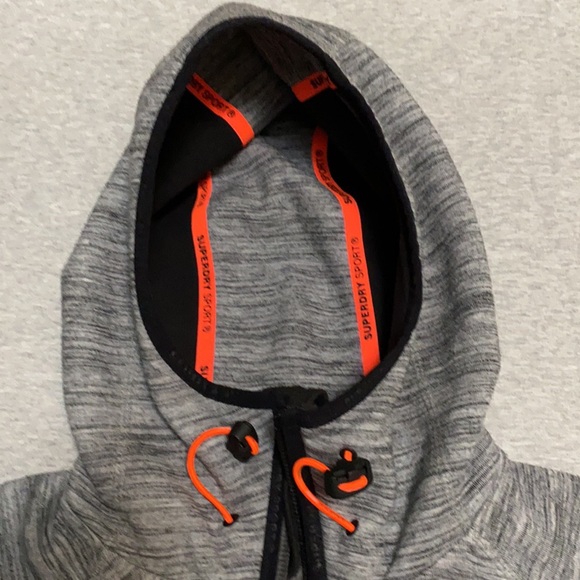 SOLD Superdry Training Gymtech Zip Hoodie - Picture 8 of 10